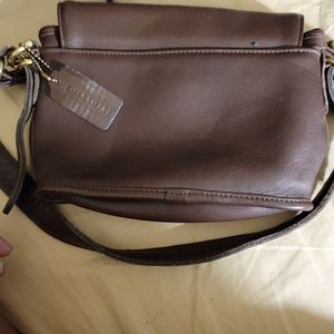 Mini brown vintage coach